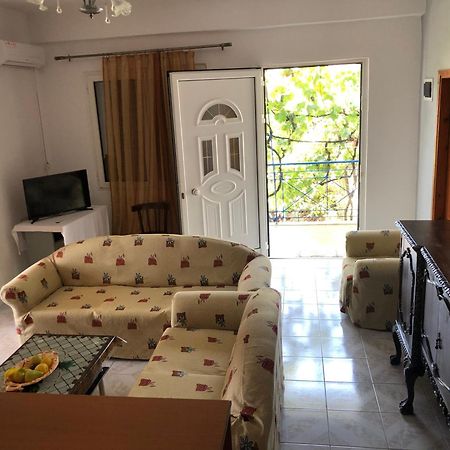 Dina House Apartment Himare Exterior foto