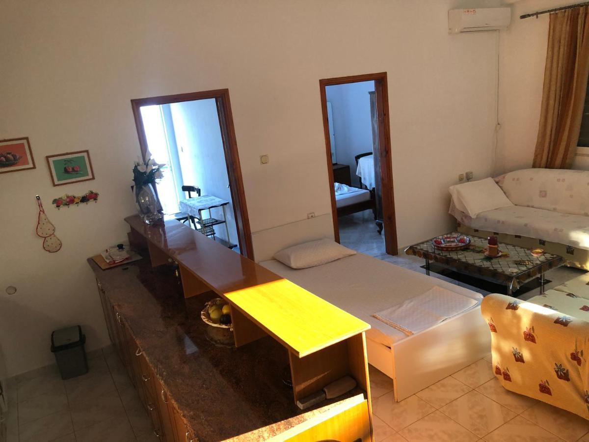 Dina House Apartment Himare Exterior foto